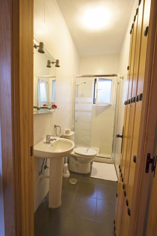 Apartamentos Puerta Sierra Puerto Serrano Zimmer foto