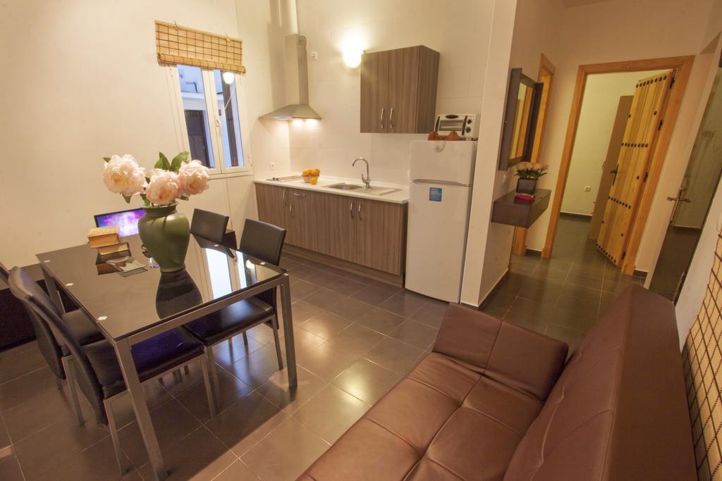 Apartamentos Puerta Sierra Puerto Serrano Zimmer foto