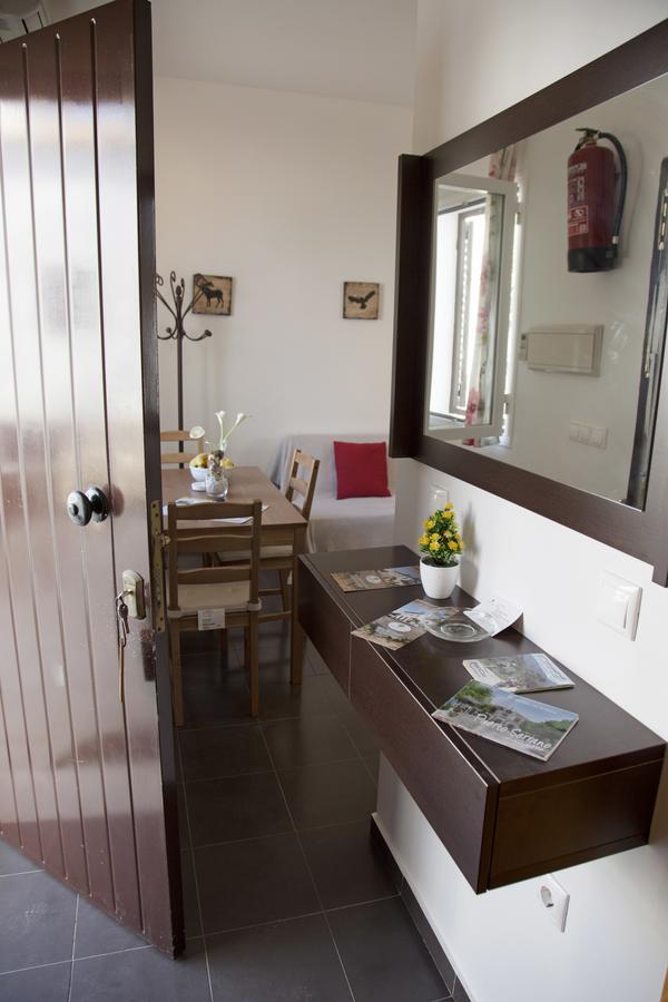 Apartamentos Puerta Sierra Puerto Serrano Exterior foto